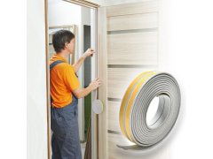 Samolepící těsnění do oken a dveří 2,5 m - šedé